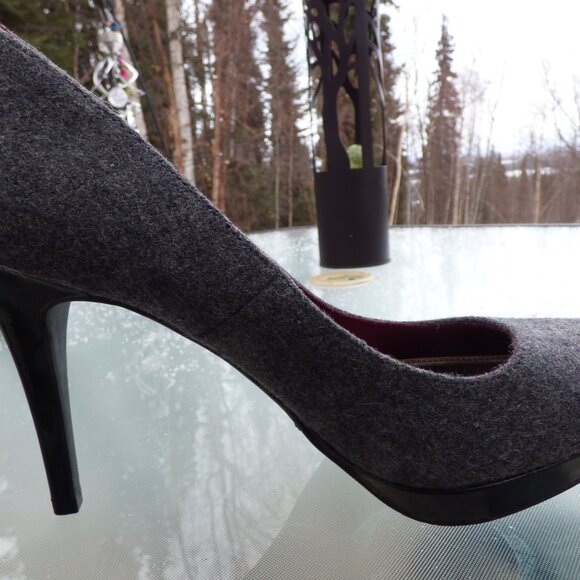 CHRISTIAN SIRIANO GREY FELT LIKE FEELING HIGH HEELS GOTH WEDDING CLUB PARTY 9 - Picture 4 of 14